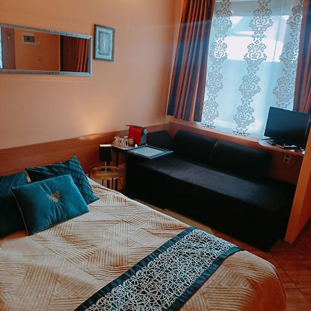 "Vanilla" Pokoje I Apartamenty Nad Brzegiem Jeziora Okuninka Kültér fotó