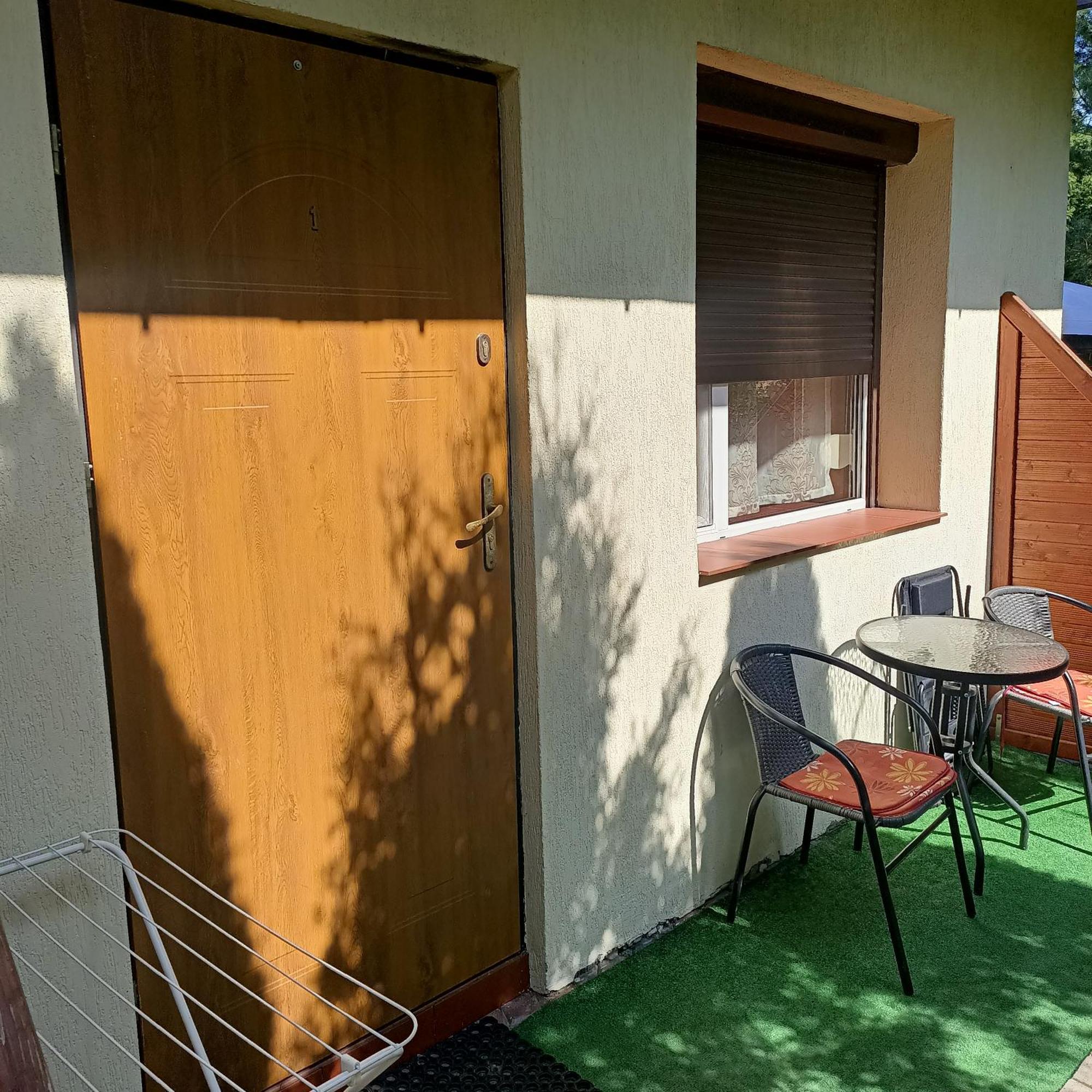 "Vanilla" Pokoje I Apartamenty Nad Brzegiem Jeziora Okuninka Kültér fotó